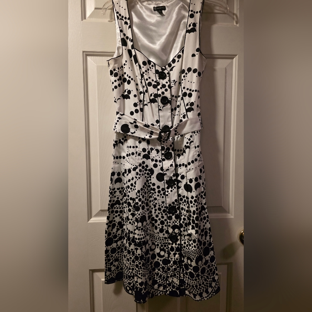 New Directions Black and White Polka Dot Long Sleeve Dress